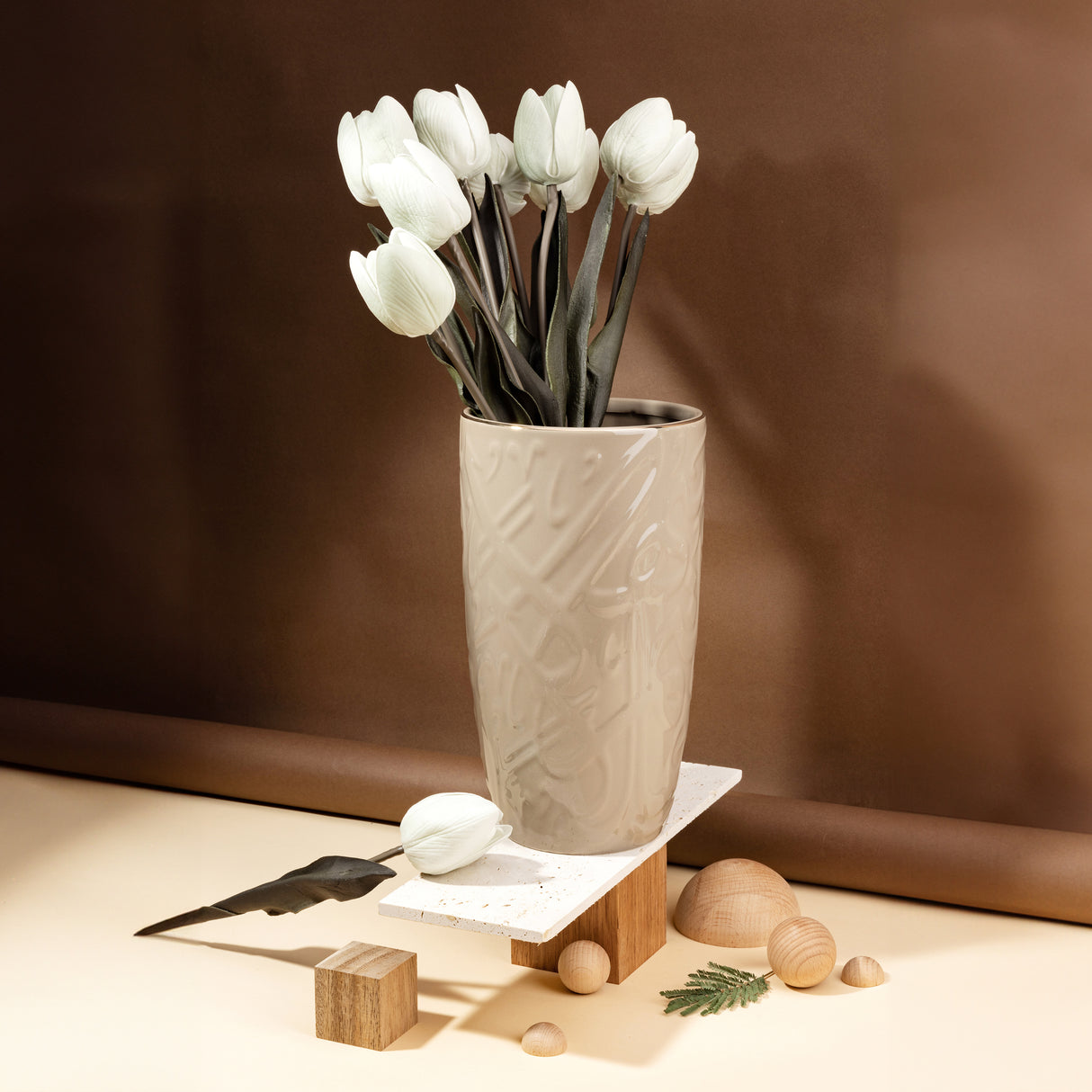 Luxury Diwan - Large Decorative Vase - Coffee & Gold