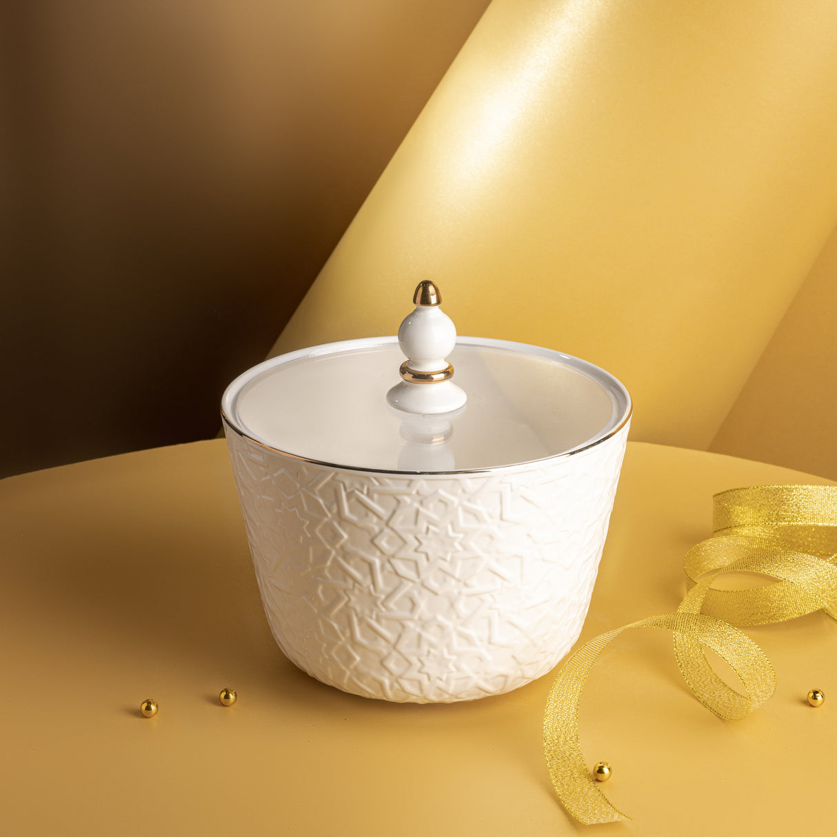 Crown - Large Date Bowl - White & Gold