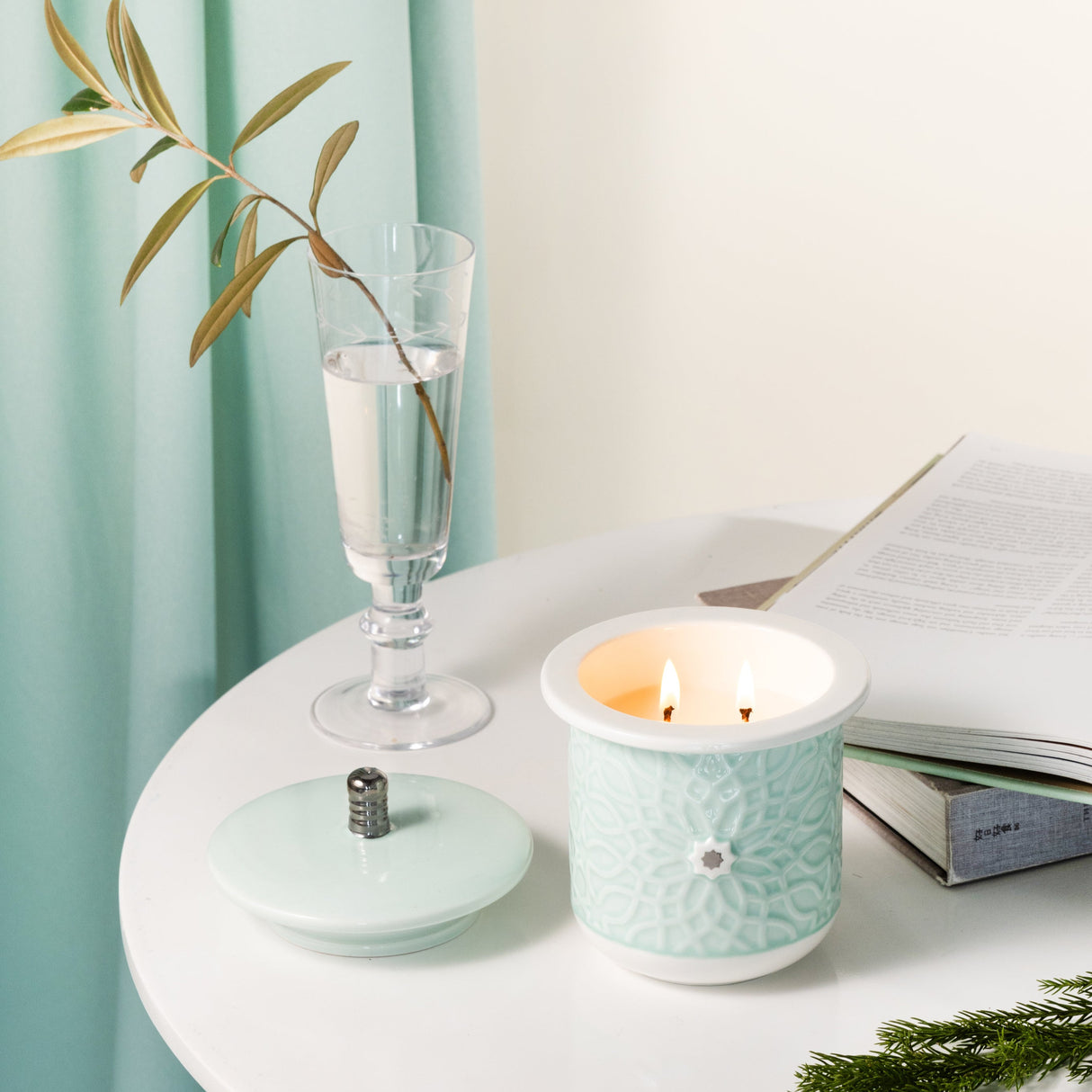 Asala - Medium Candle| Citrus Sunrise - Teal & Silver