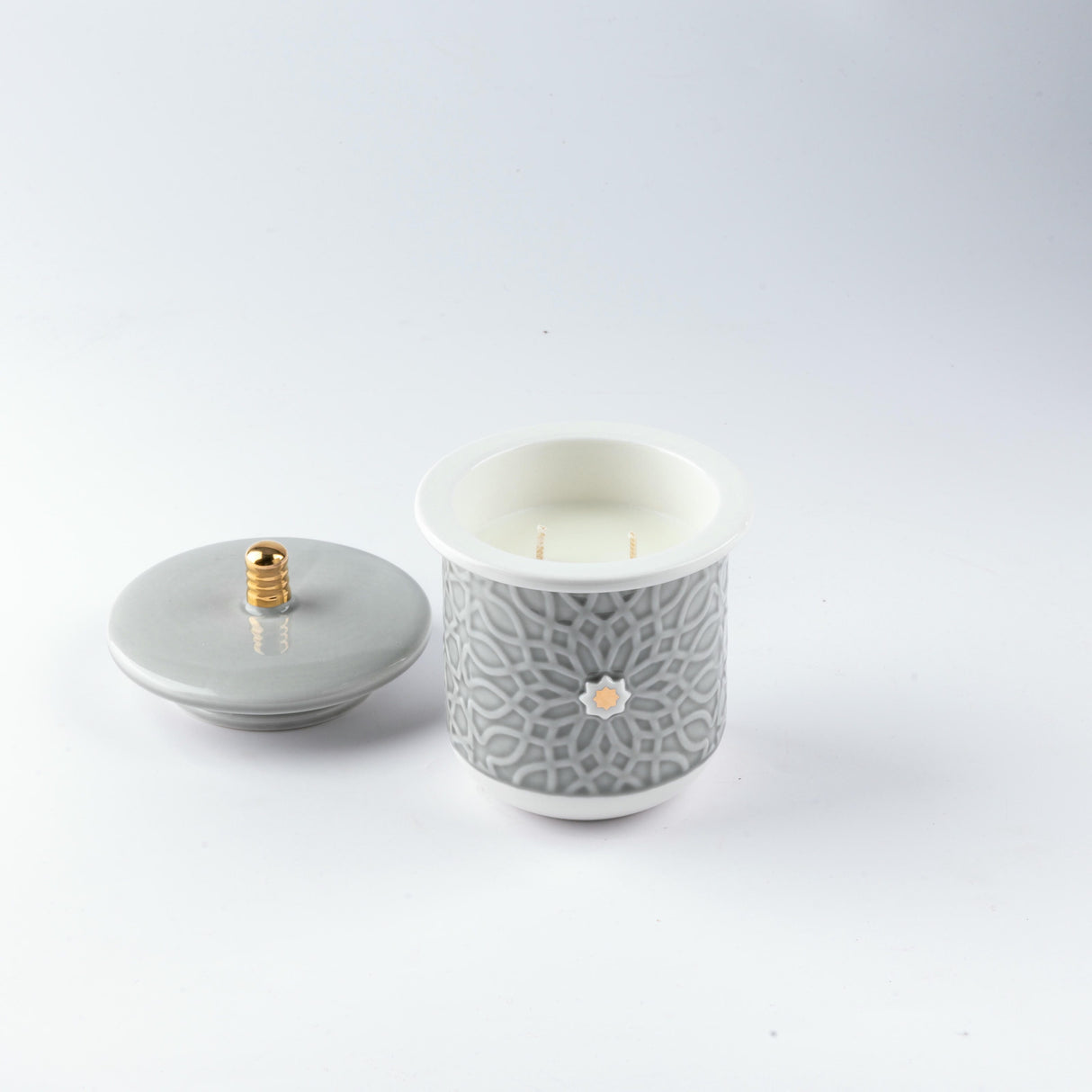 Asala - Large Candle| Wild Cedarberry - Grey & Gold