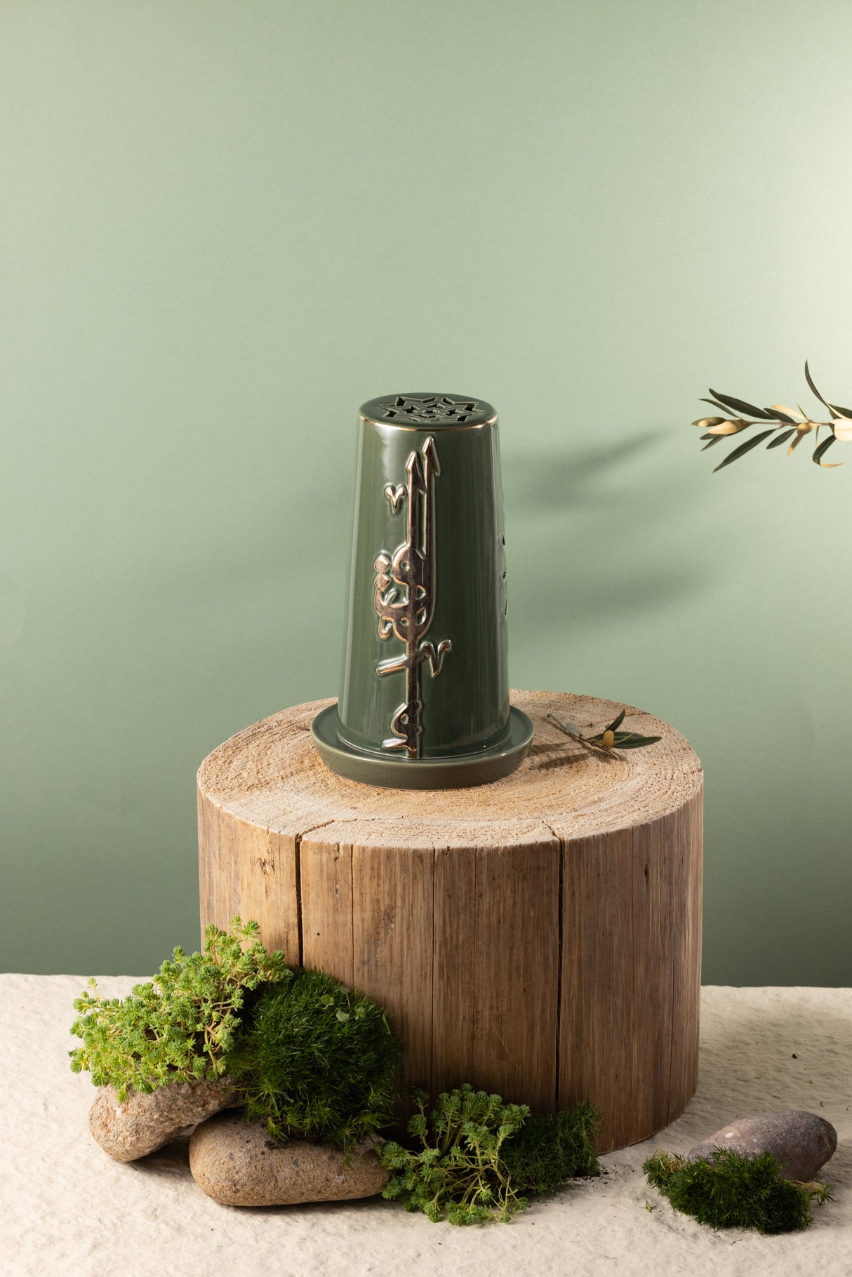 Liqa'a - Medium Lantern Candle Holder - Olive Green  & Gold
