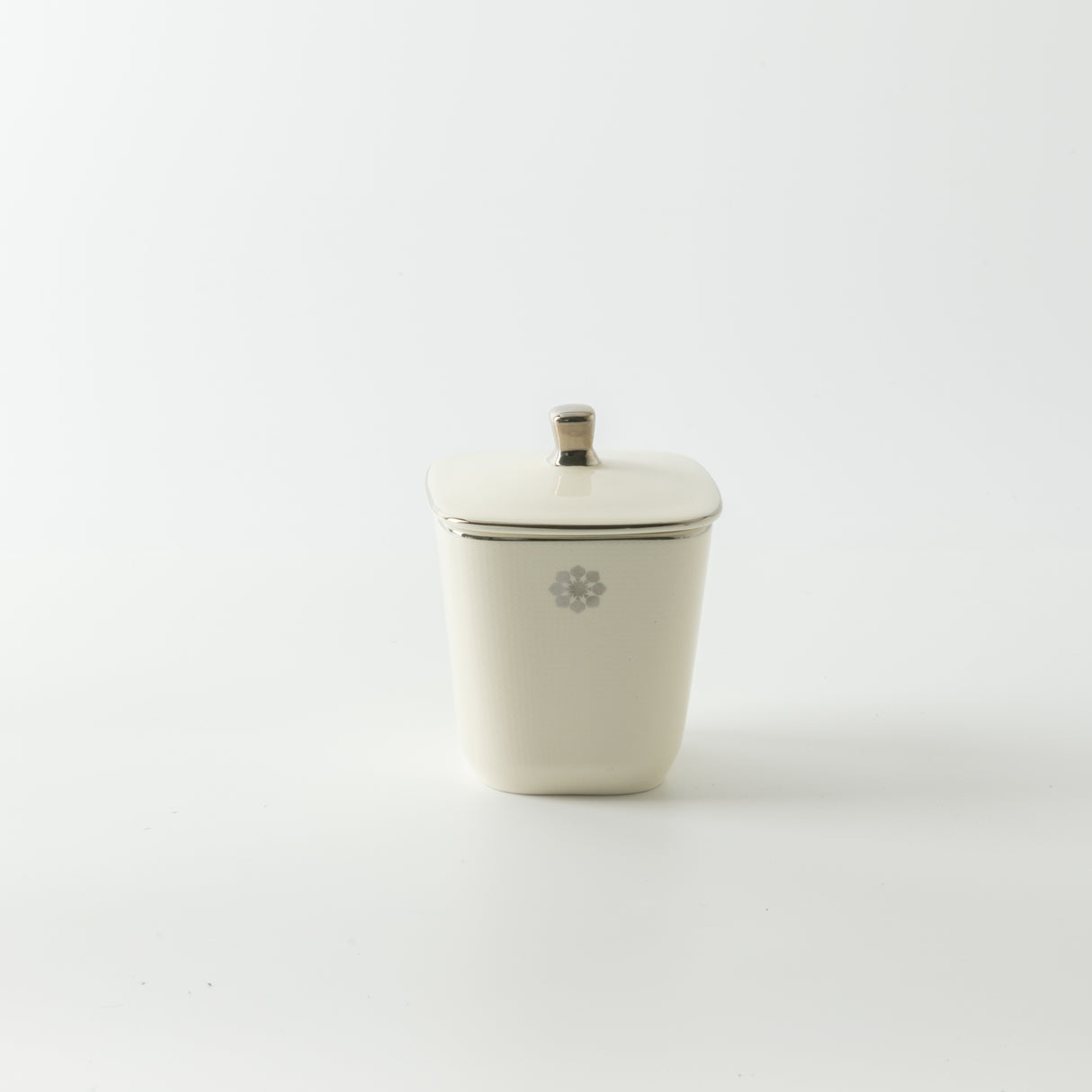 Mirral - Tea Set (19-Pc) - White & Silver