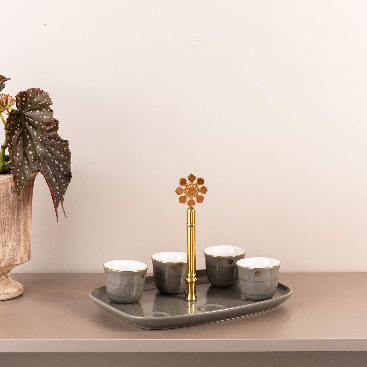Mirral - Arabic Coffee Cups With Holder - Grey & Gold