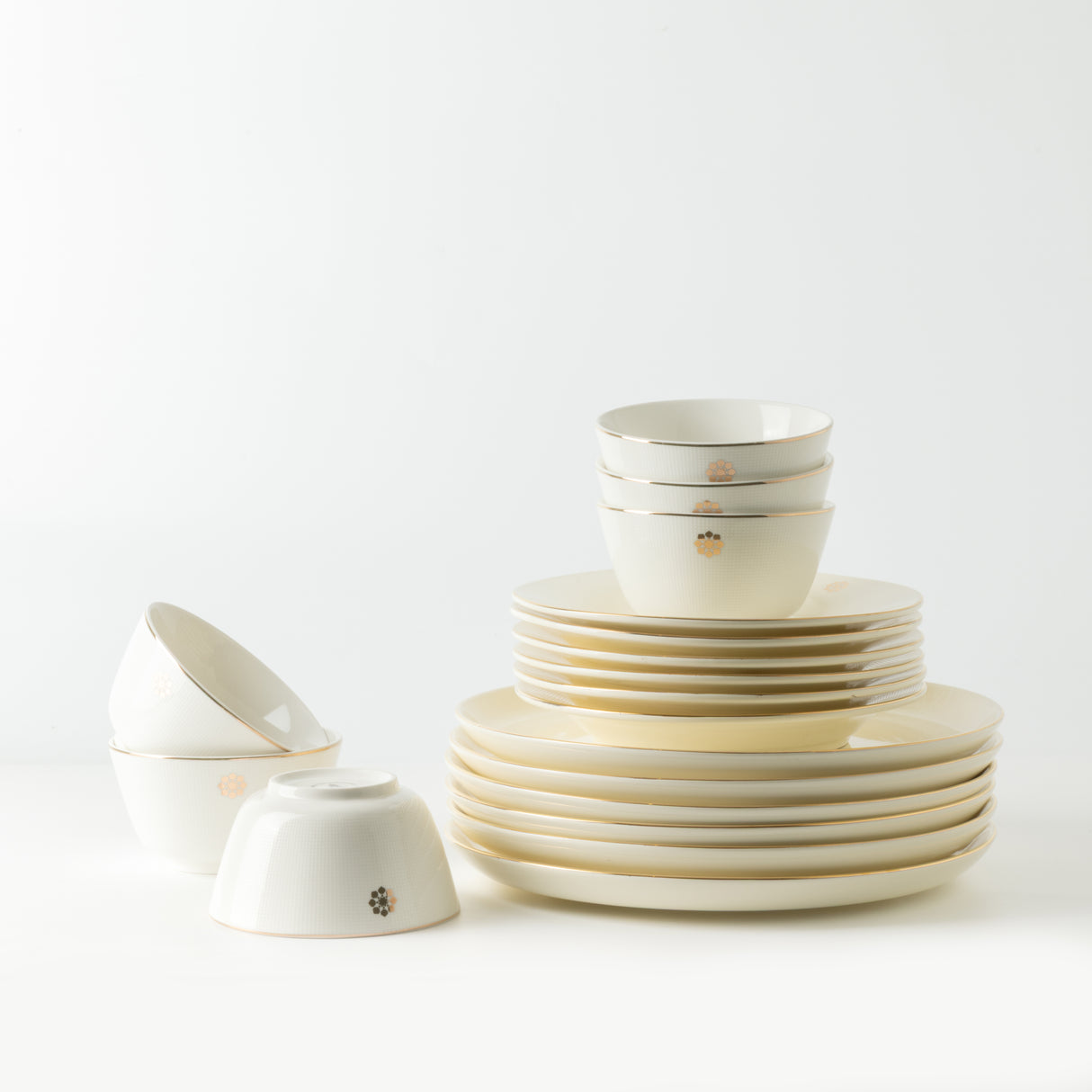 Mirral - Dinner Set (18-Pc) - White & Gold