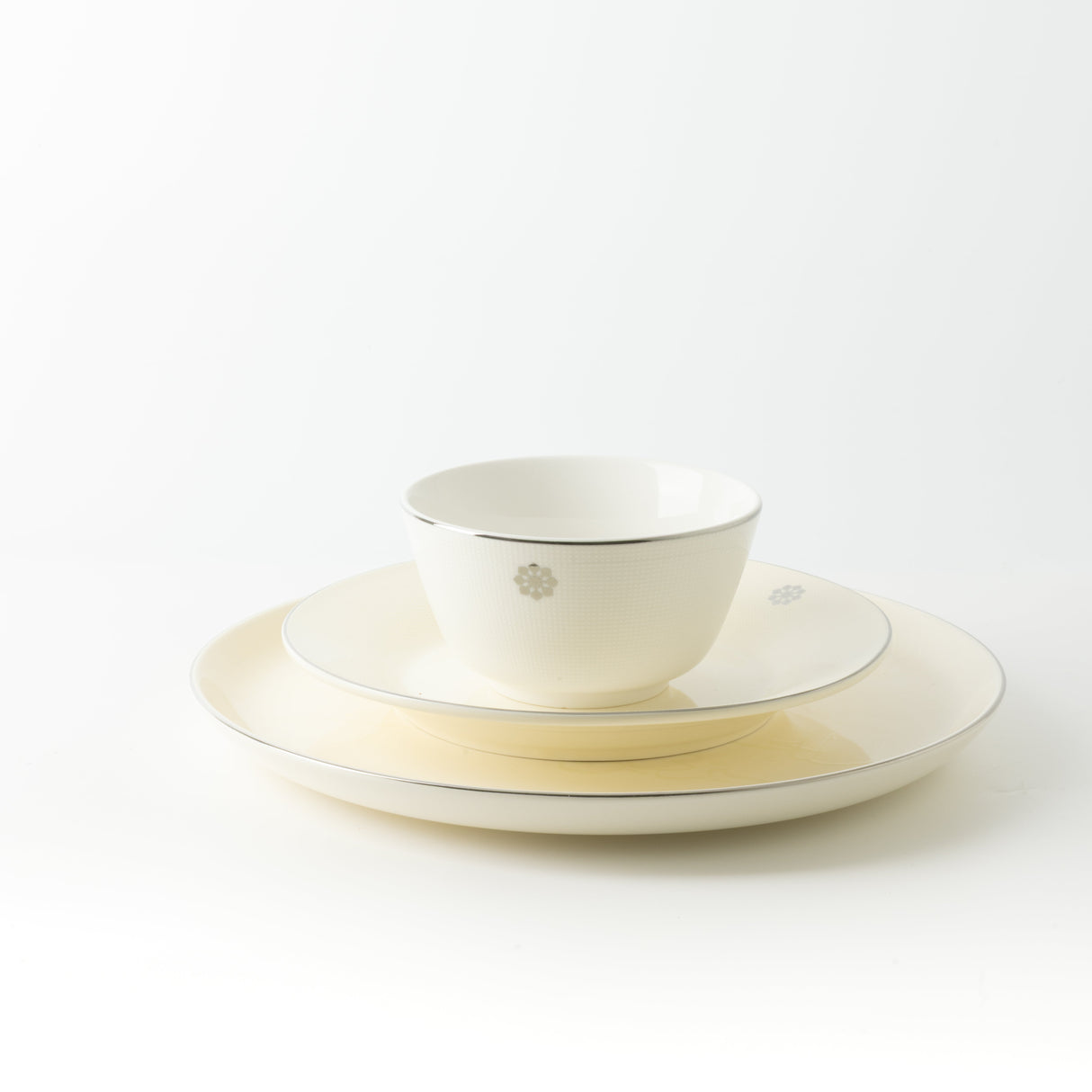 Mirral - Dinner Set (18-Pc) - White & Silver