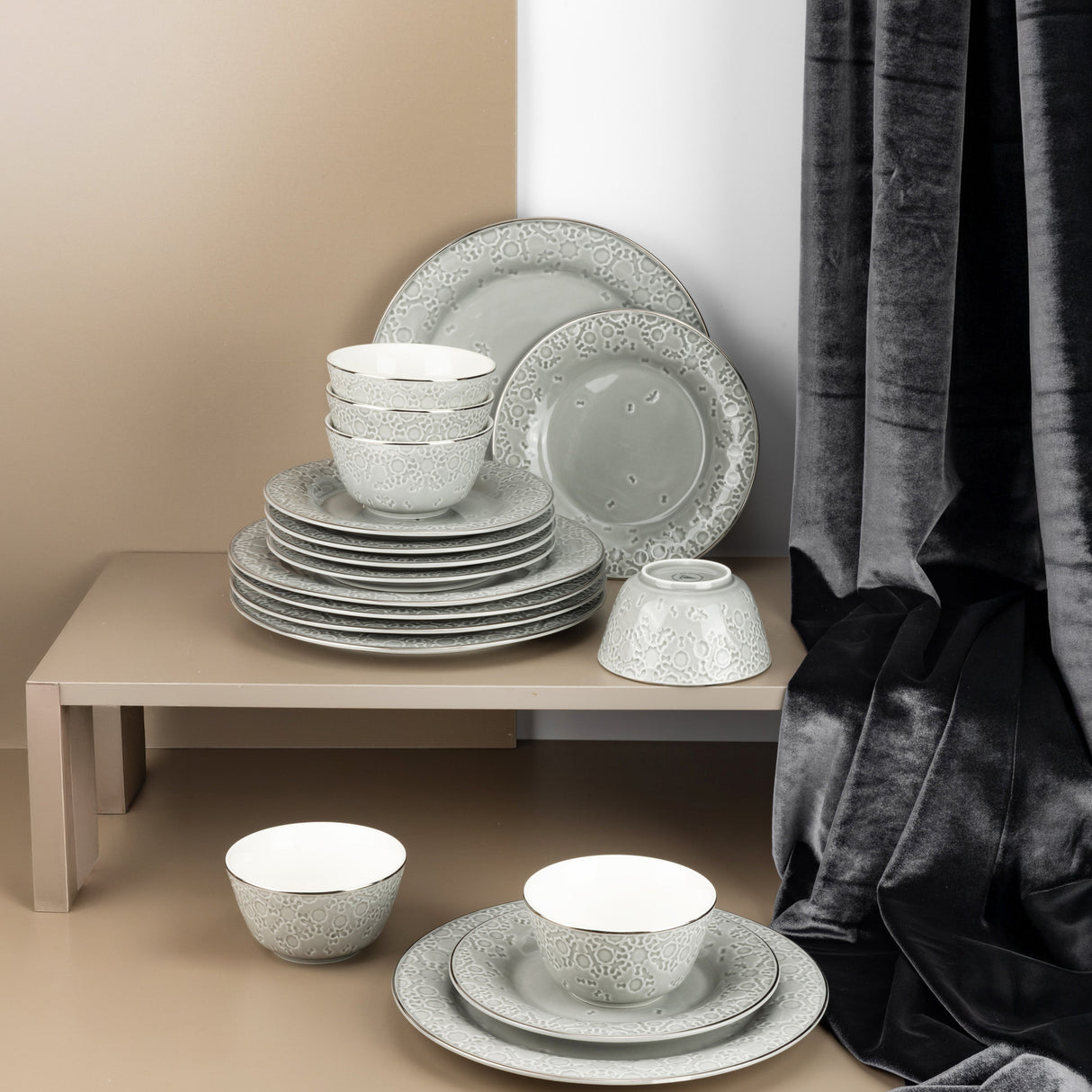Nourhan - Dinner Set (18-Pc) - Grey & Silver