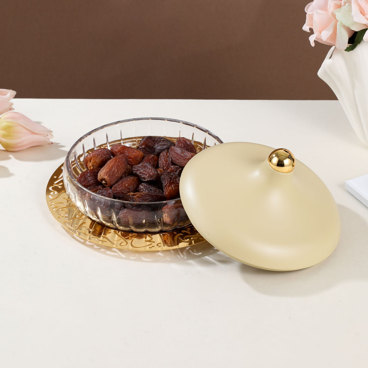 Jiwar - Medium Engraved Date & Dessert Centerpiece - Ivory & Gold