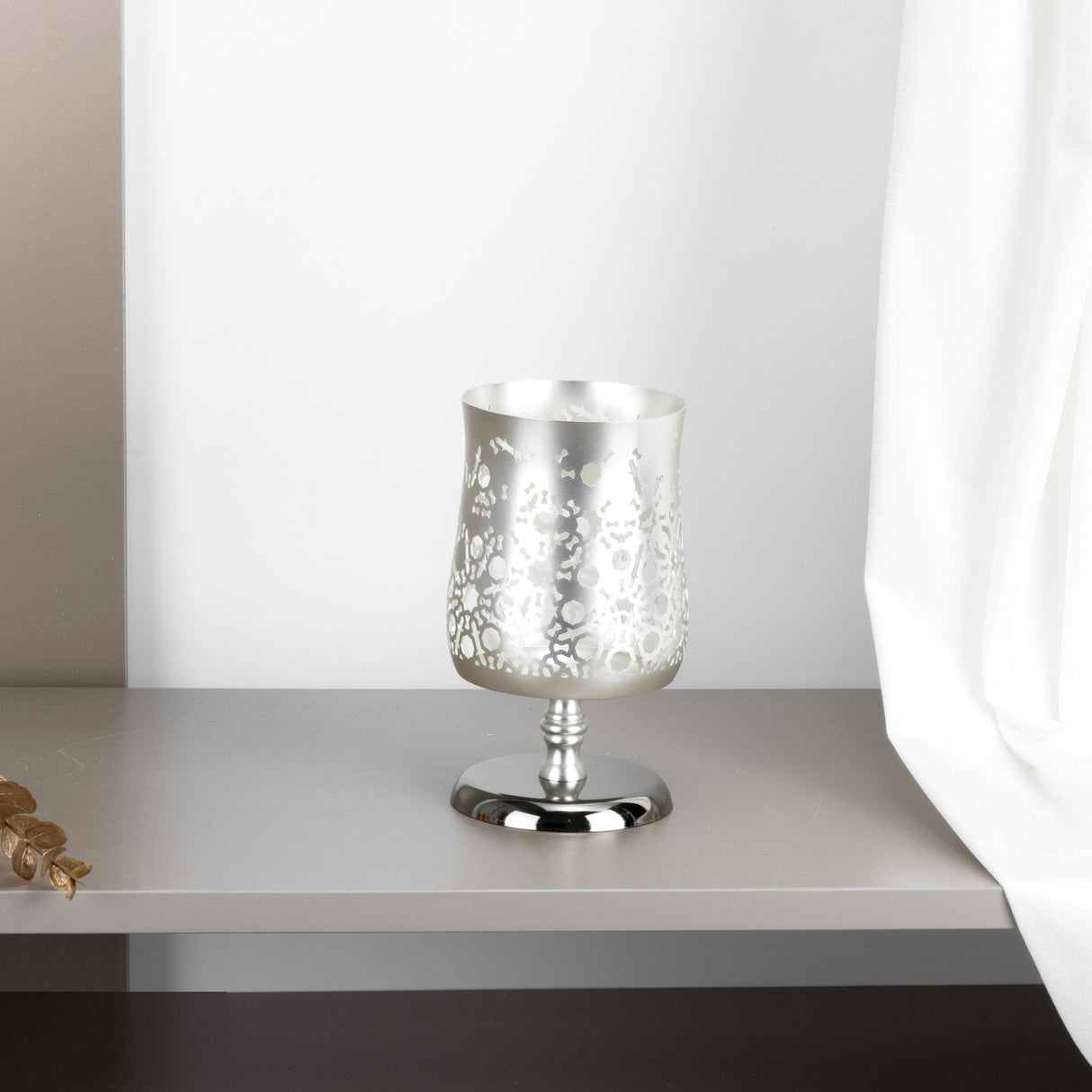 Nourhan - Medium Candle Holder - Silver