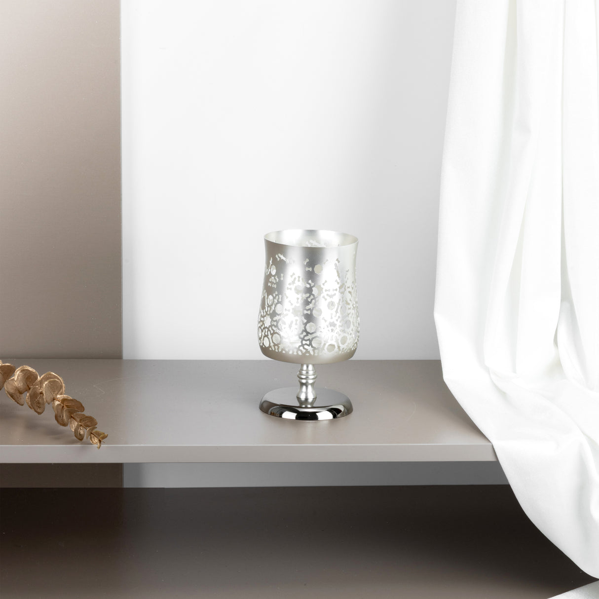 Nourhan - Medium Candle Holder - Silver