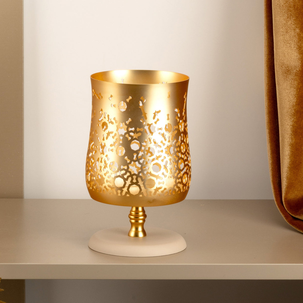 Nourhan - Large Candle Holder - Gold & Beige