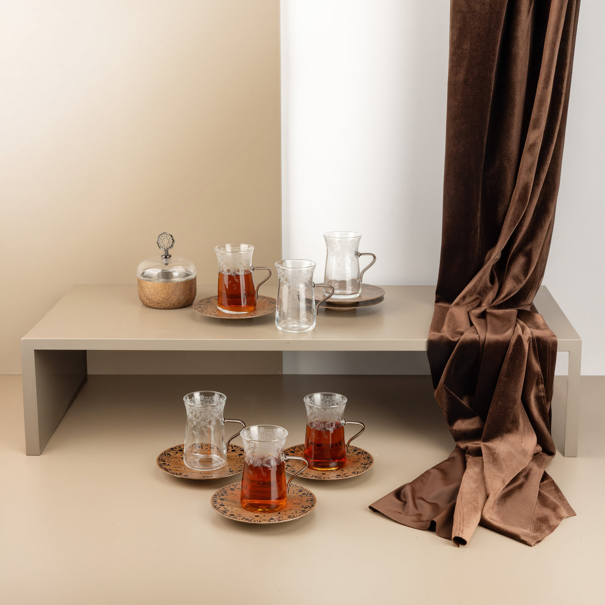Octara - Serving Tray - Beige & Silver