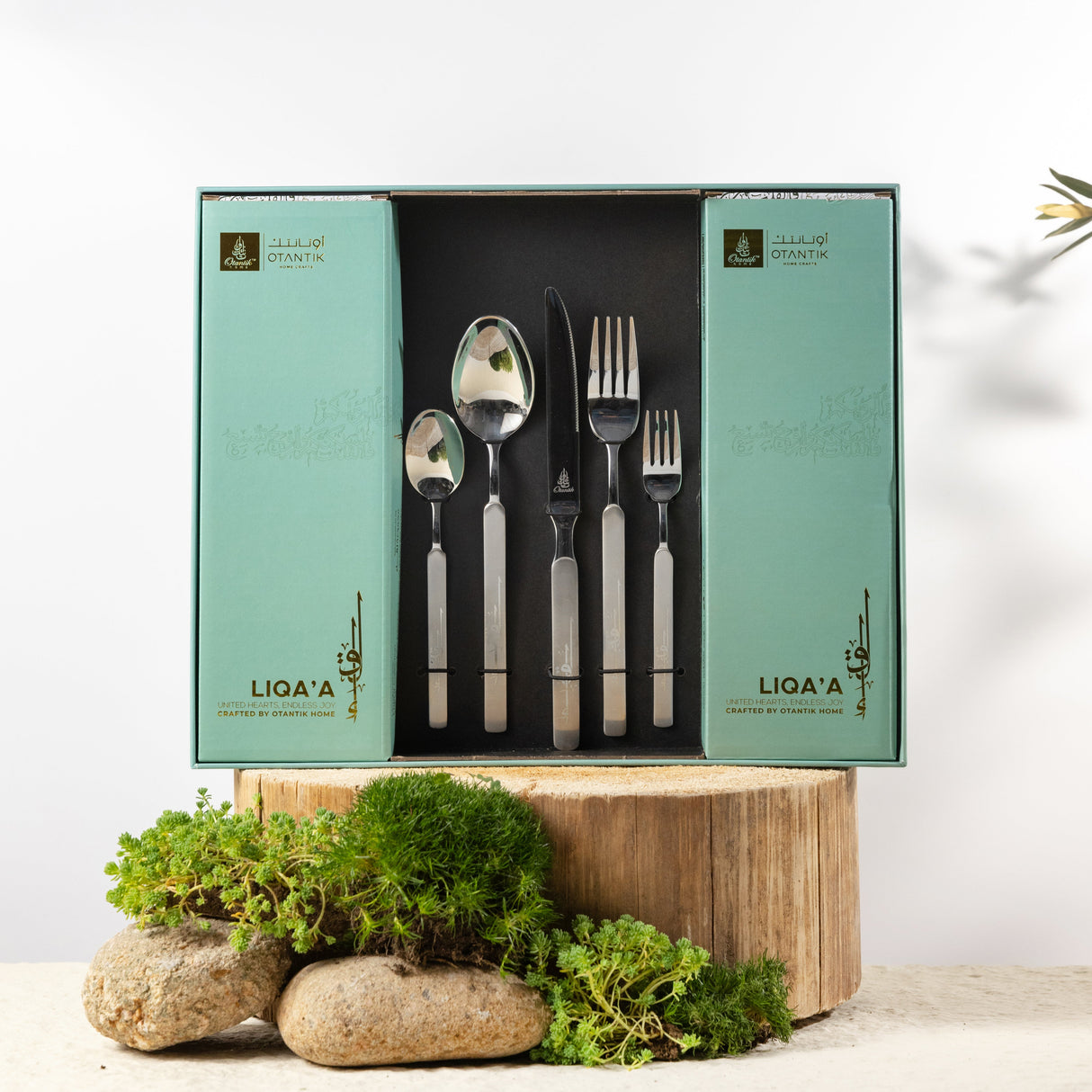 Liqa'a - 30pc Flatware Set - Silver & Gold