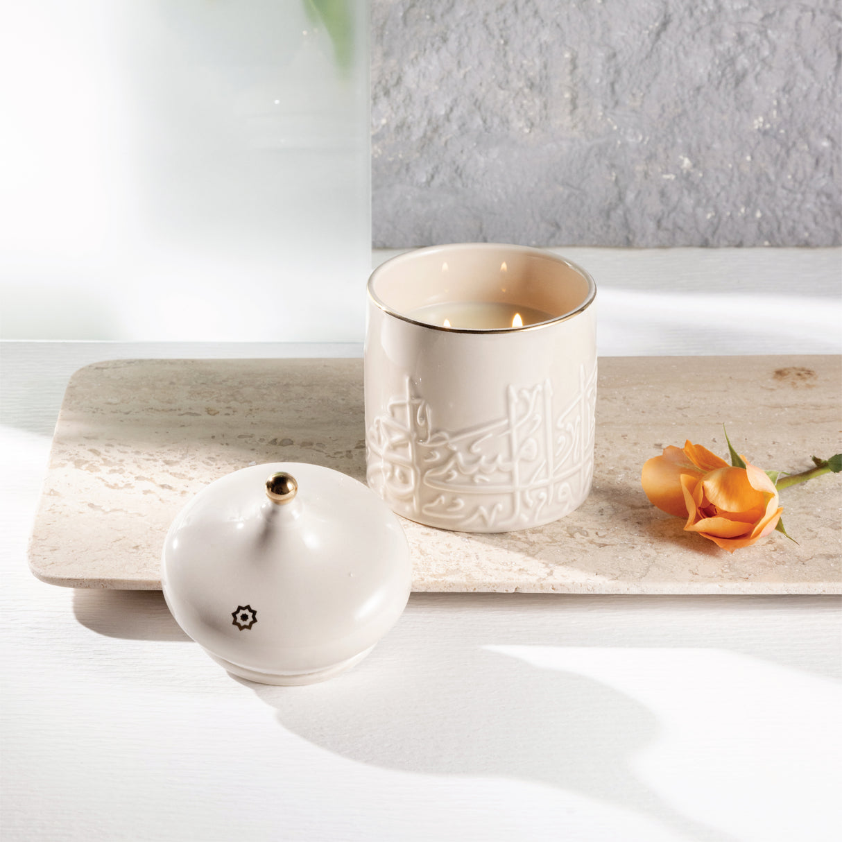 Jiwar -  Medium Candle| Earthy Patchouli - Beige & Silver