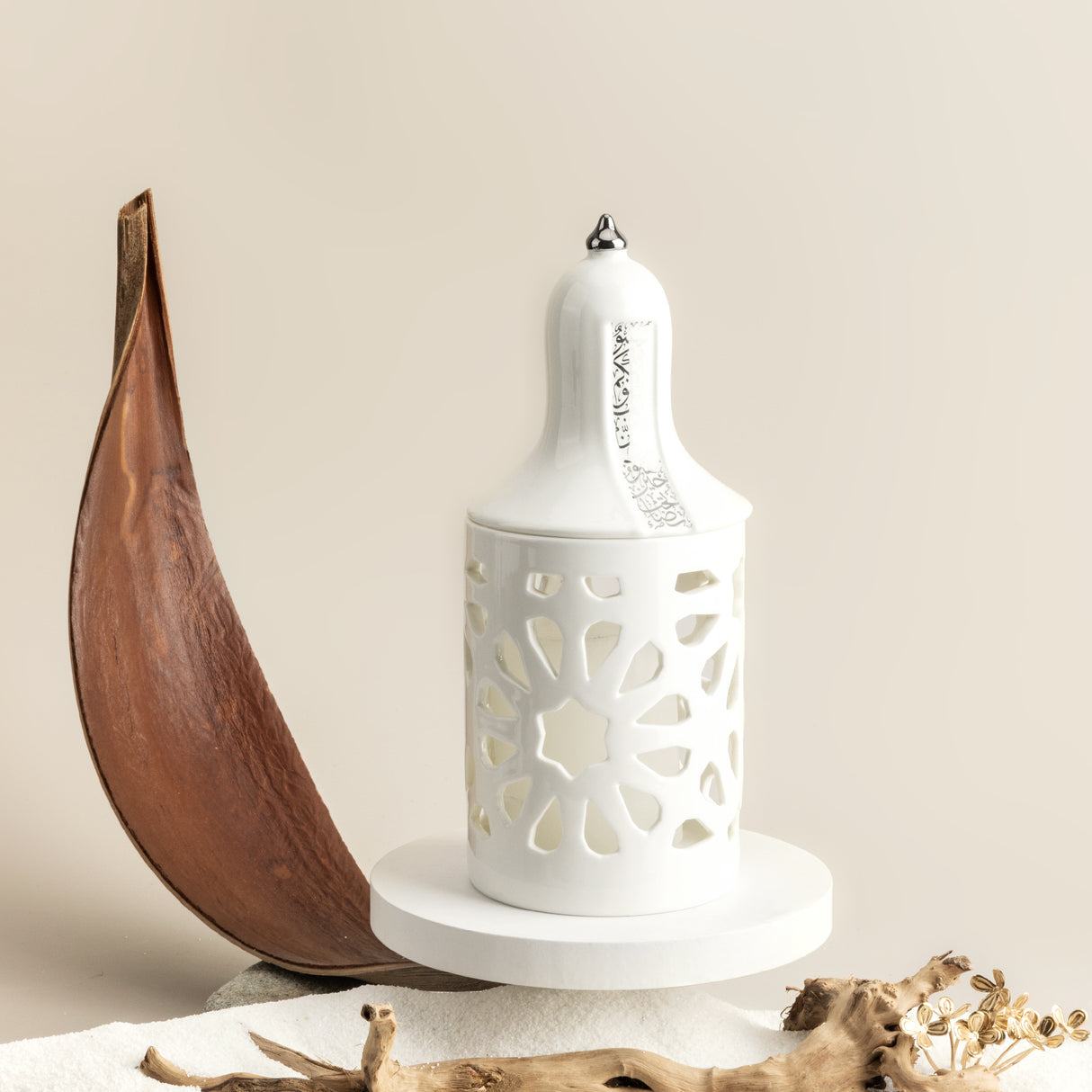 Luxury Noor - Portavelas tipo farol mediano - Blanco y plateado