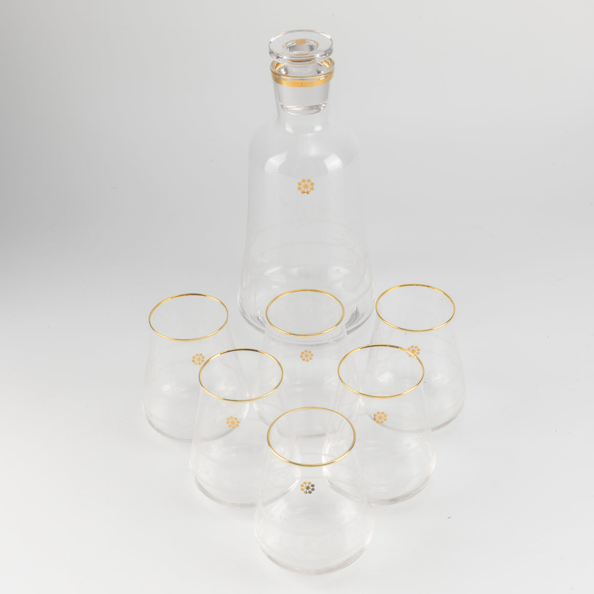 Mirral- Jug with 6 Short glass cups - Gold
