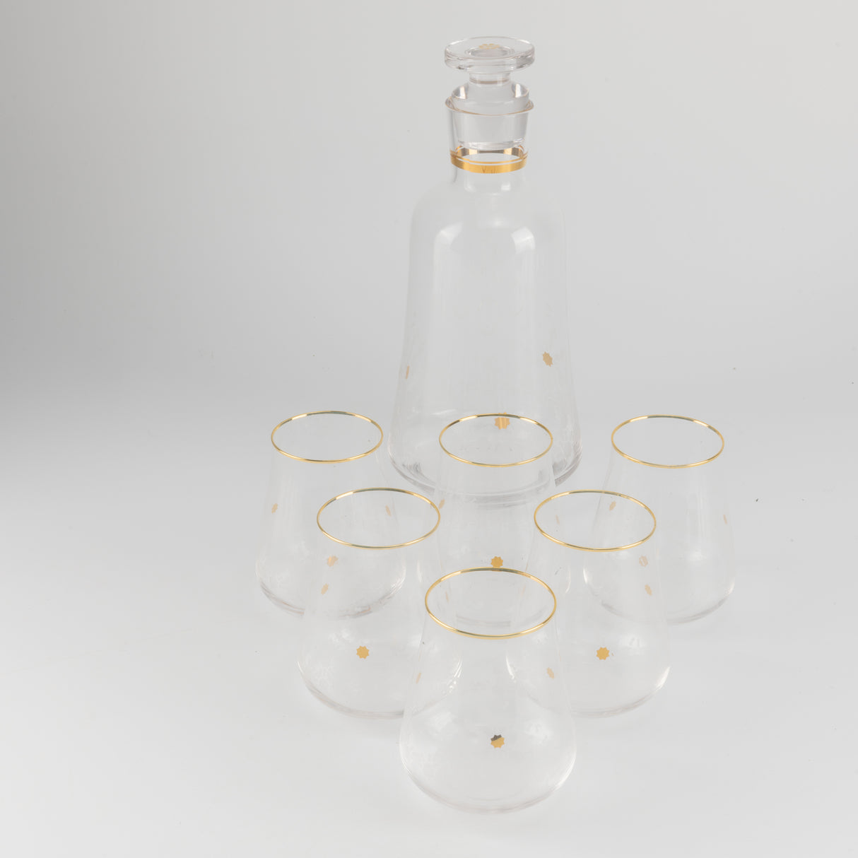 Nourhan - Jug with 6 Short glass cups - Gold