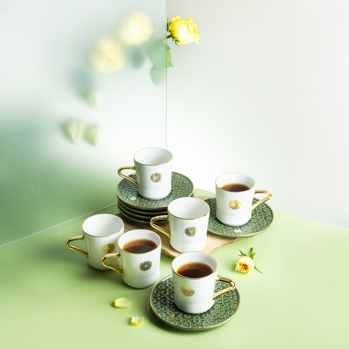 Rosette - Cappuccino Cups - Green & Gold