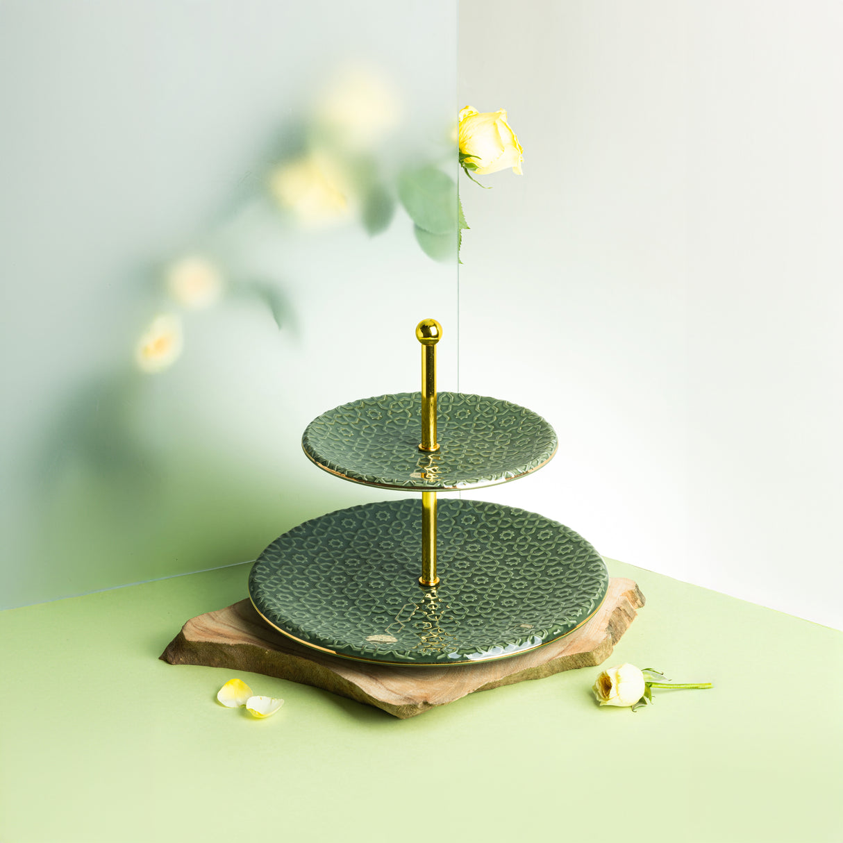 Rosette - 2- Tier Serving Platter - Green & Gold