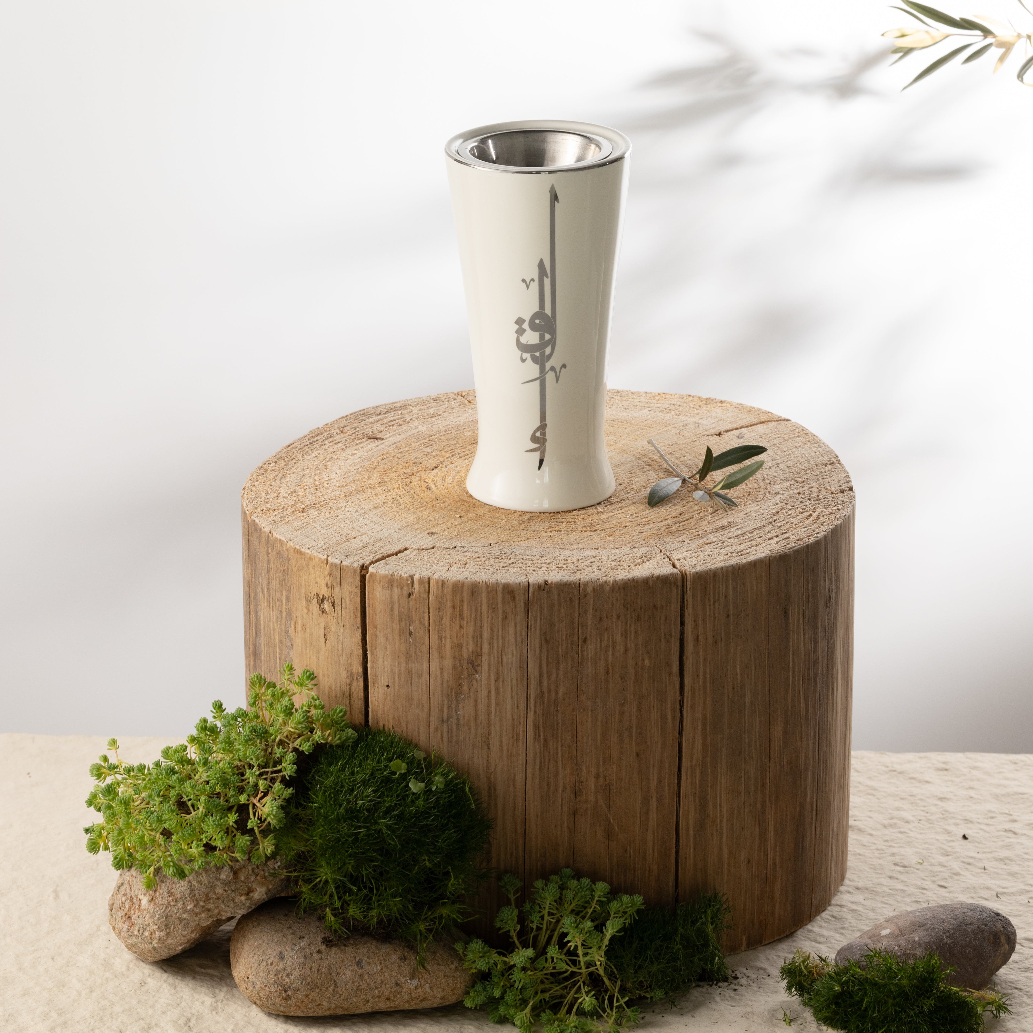 Biancalani 花瓶☆SALE Biancalani 花瓶☆SALE White Fine Leather Sneakers with Bijan