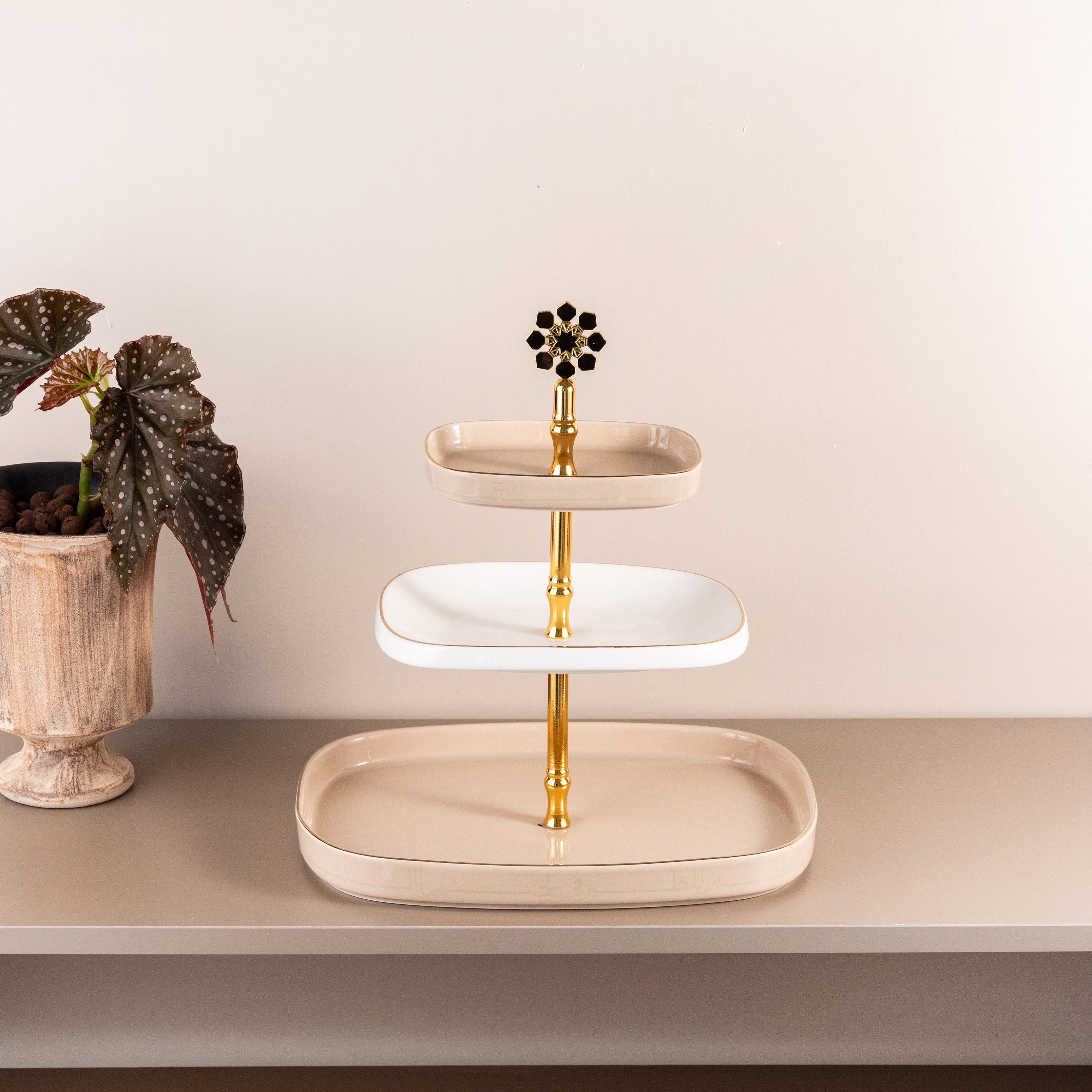 Mirral - 3 Tier Plate - Beige & Gold