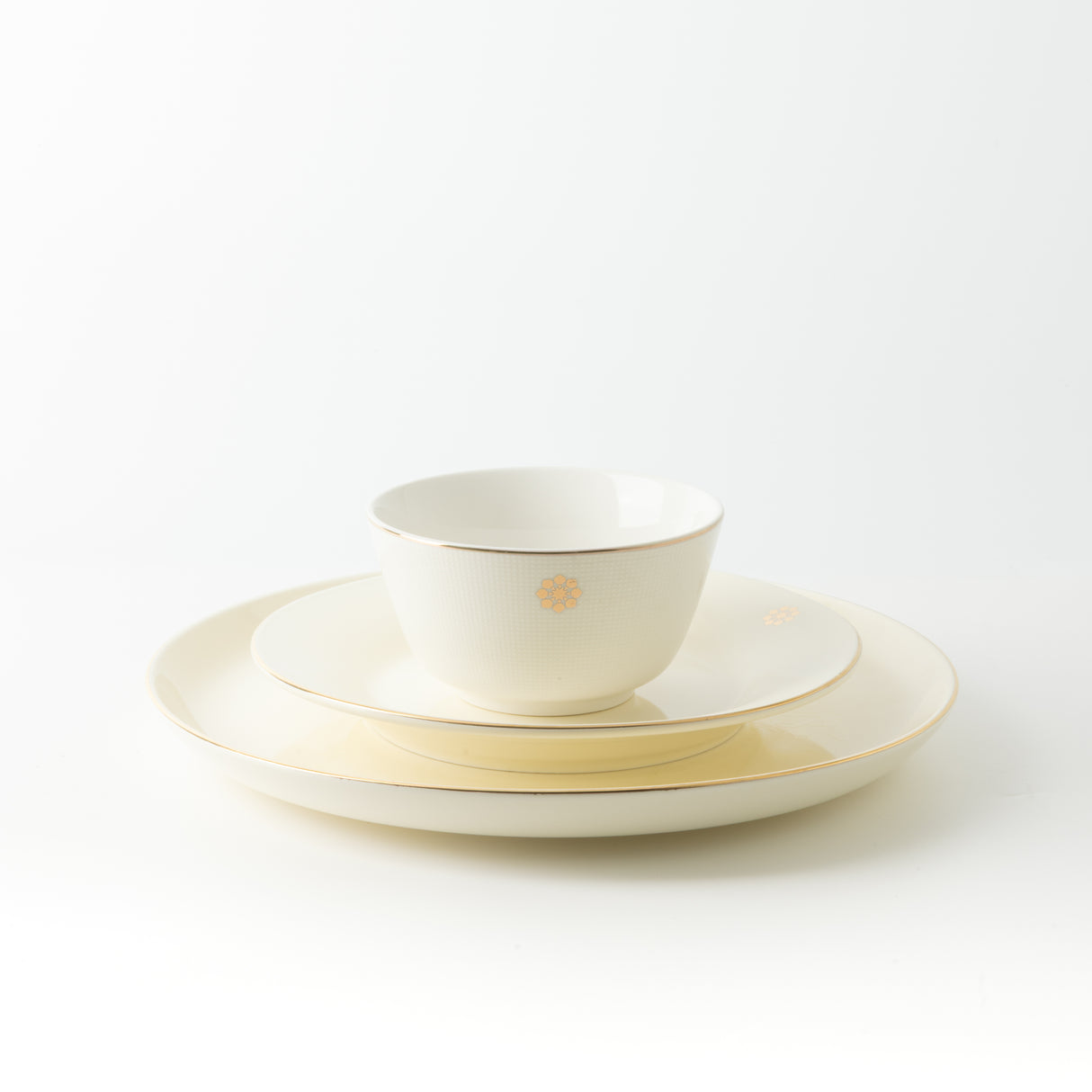 Mirral - Dinner Set (18-Pc) - White & Gold