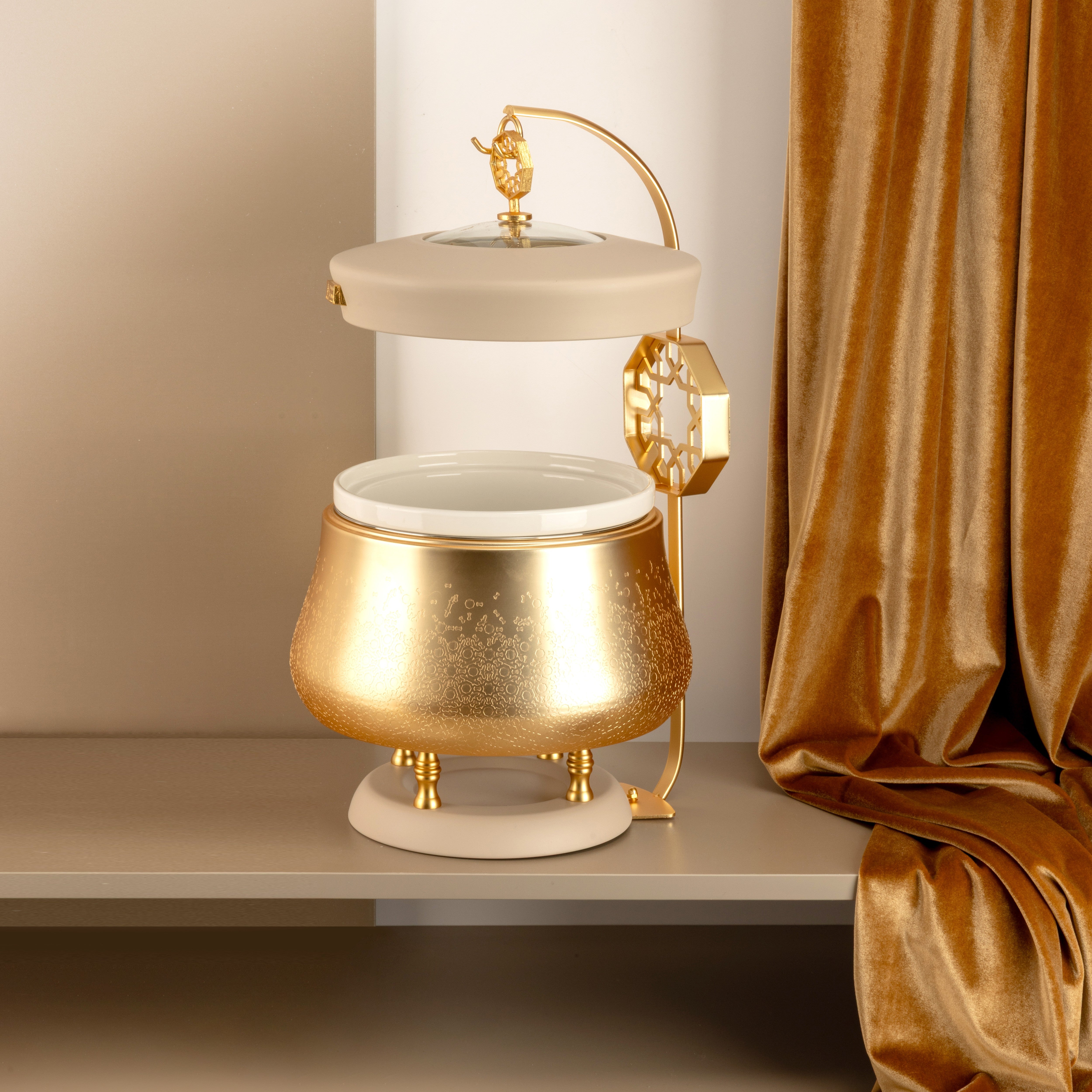 Nourhan - 4 Liters Chafer - Gold & Beige