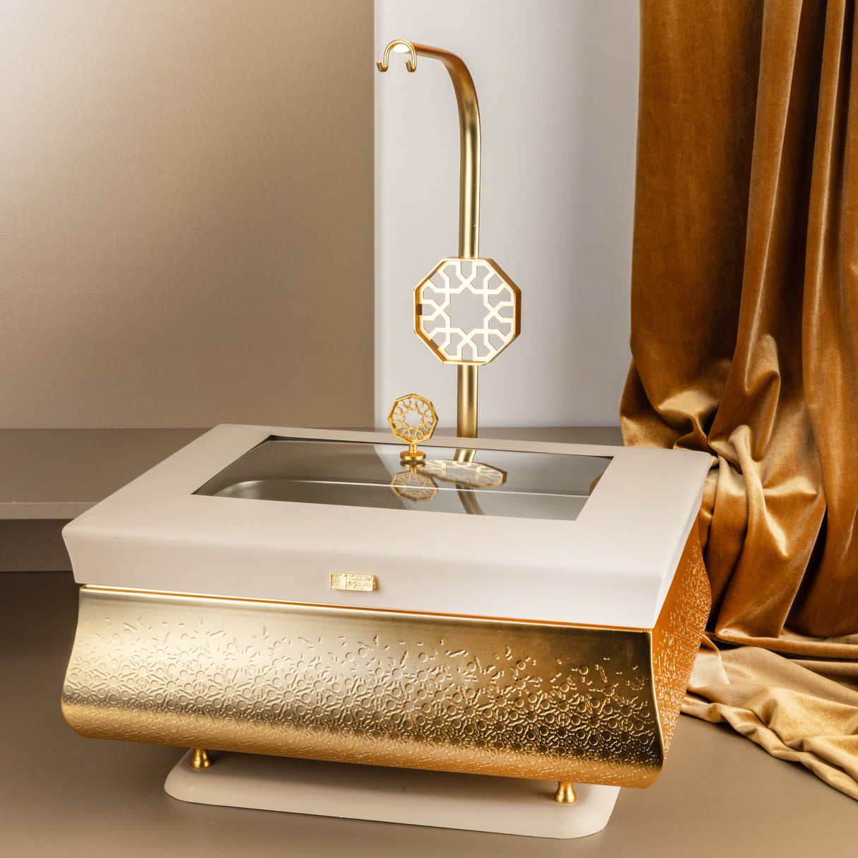 Nourhan -  6L Premium Rectangular Chafer - Gold & Beige