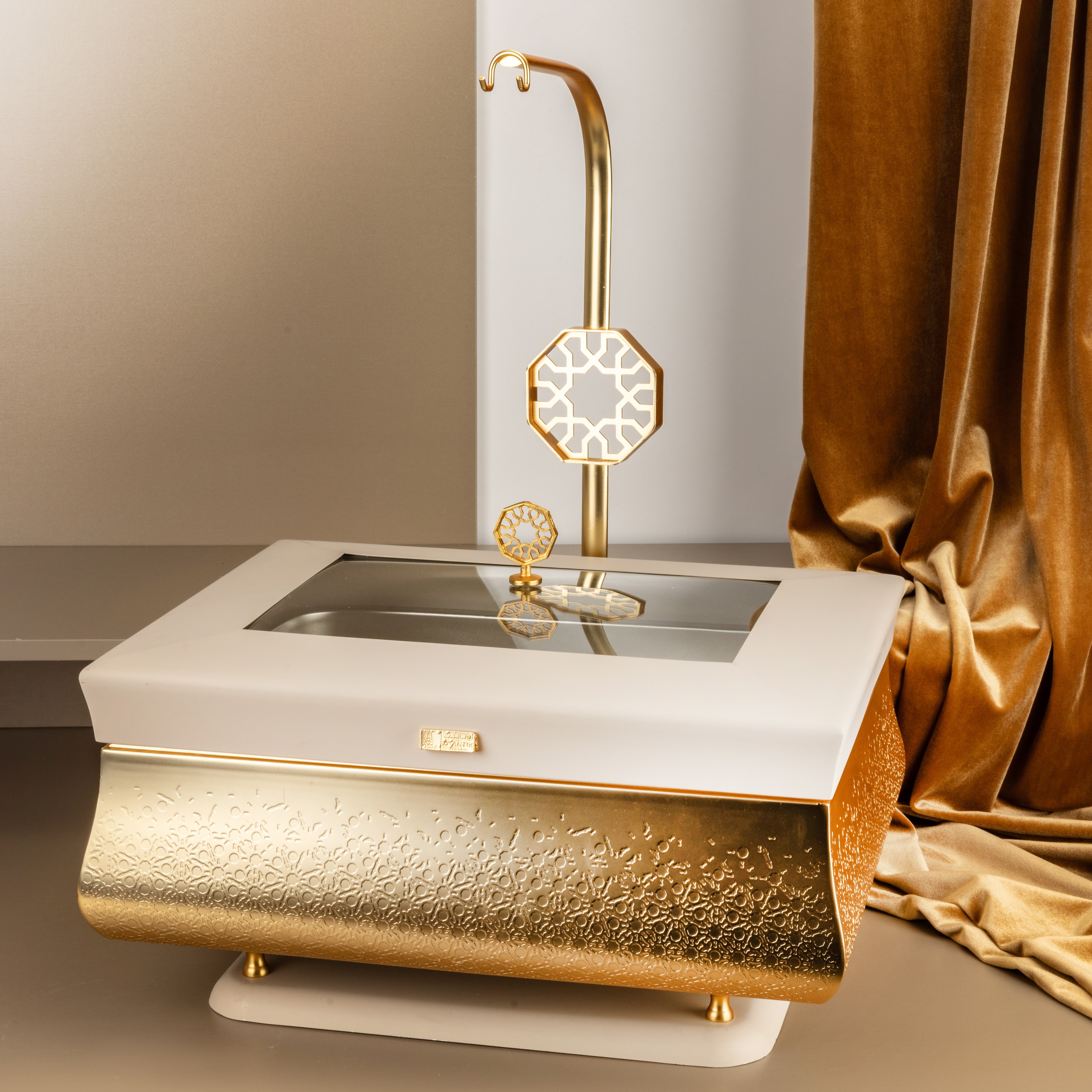 Nourhan - 6L Premium Rectangular Chafer - Gold & Beige
