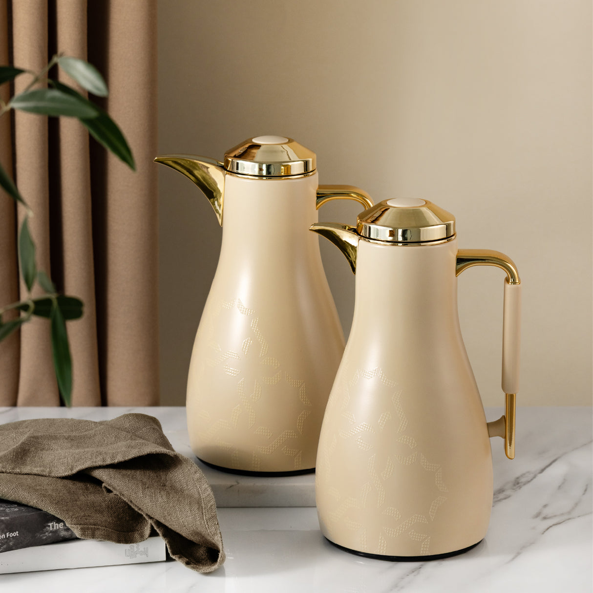Octara - Vacuum Flask / Thermos (Set of 2)- Ivory & Gold