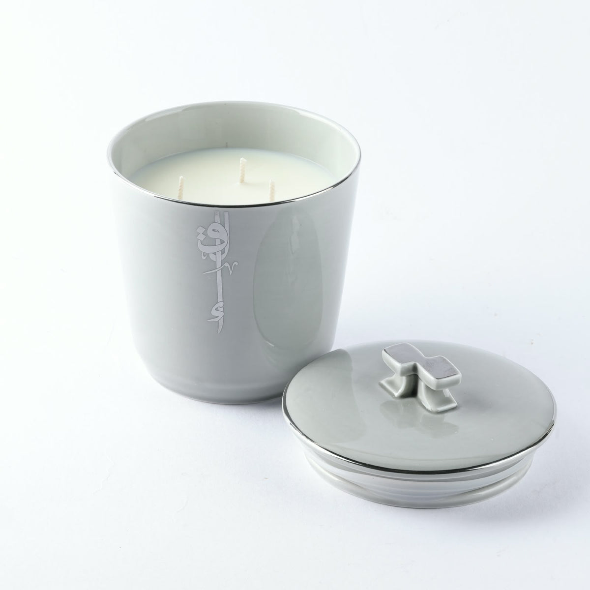 LIQAA - Large Candle|Jasmine Vanilla - Grey Silver