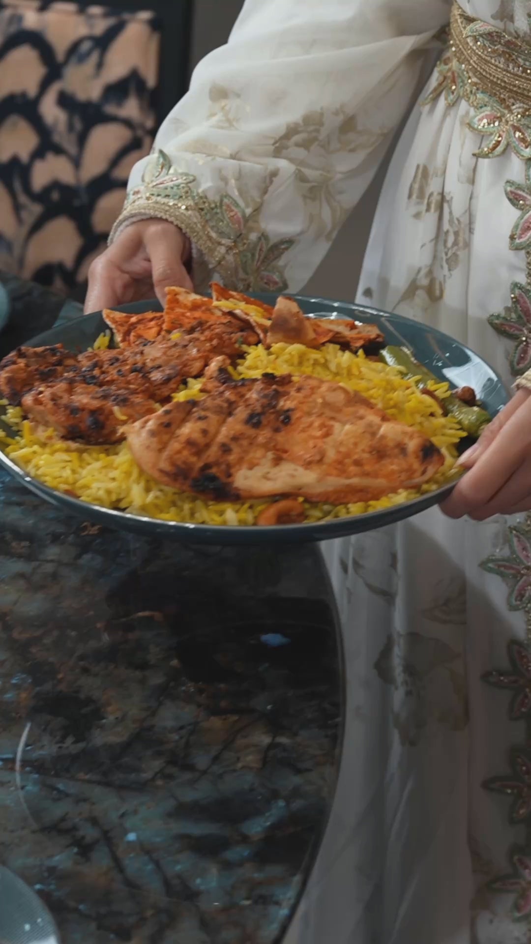 Mirral - Dinner Set (18-Pc) - Dark Blue & Silver