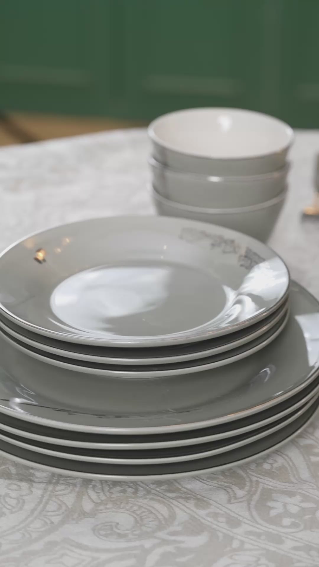 Liqa'a - Dinner Set (18-Pc) - Grey & Silver