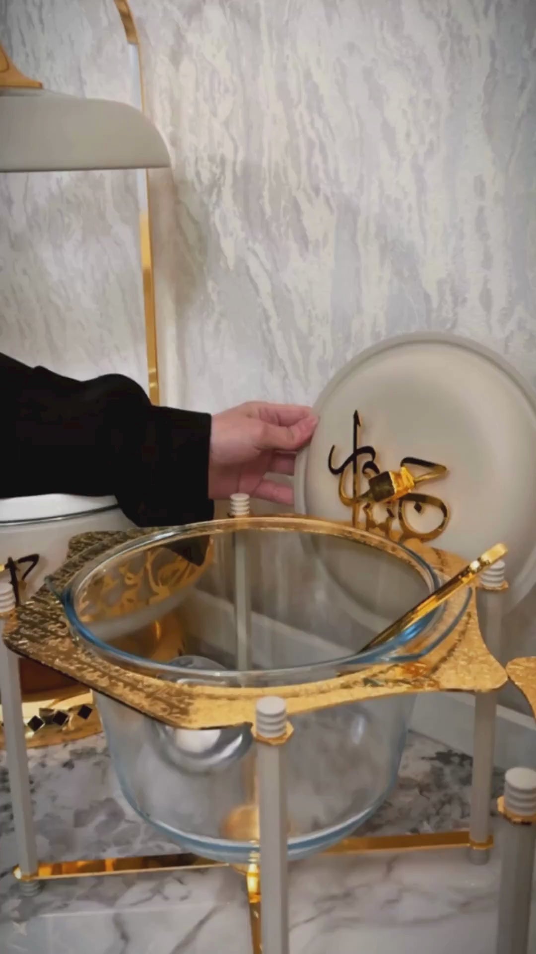 Jiwar - Deluxe Gold Engraved Soup Buffet - Beige & Gold